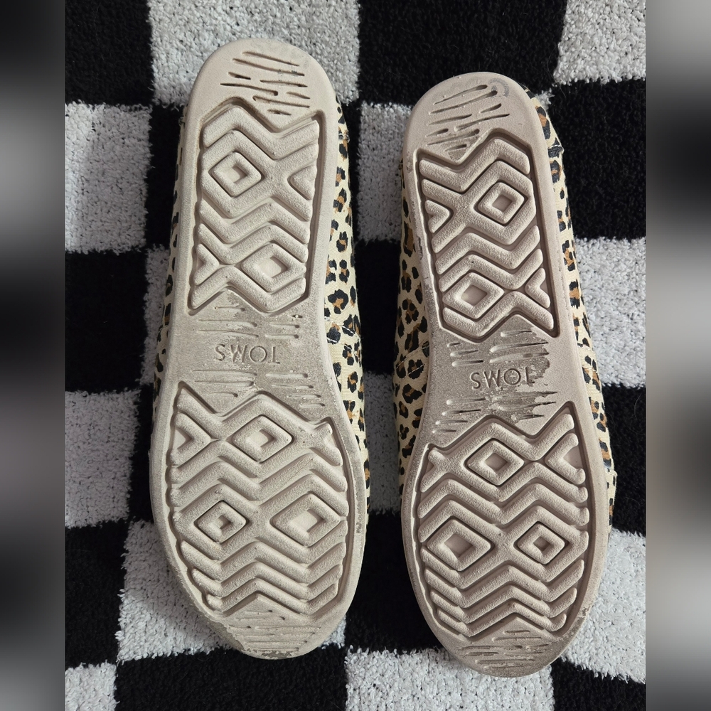 Women's leopard print TOMS size 10 - Picture 7 of 7